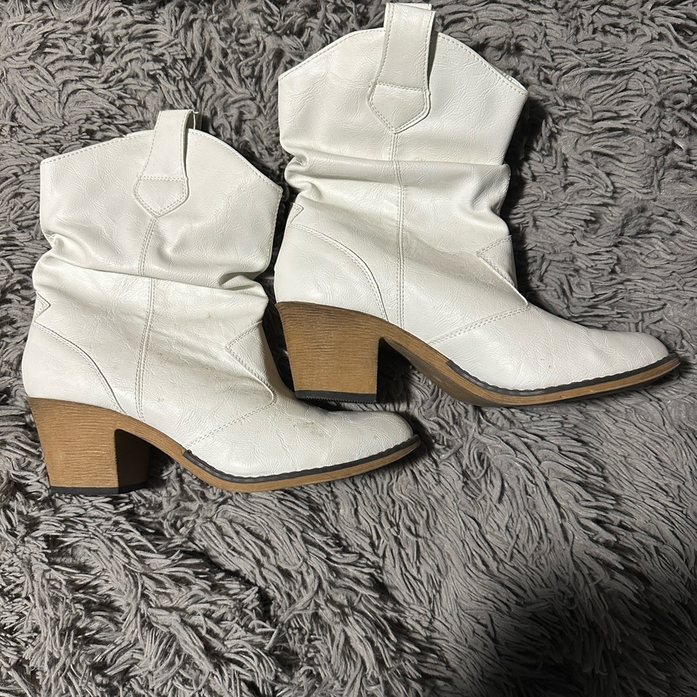 Charles Albert White Ankle Booties